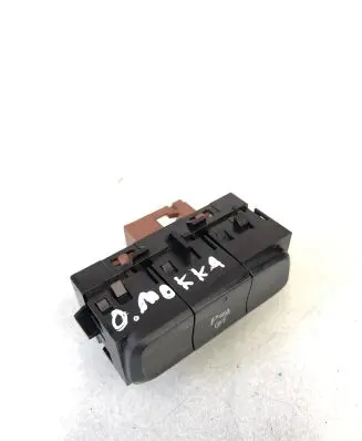Opel Mokka B Parking (PDC) sensor switch Yp00031777