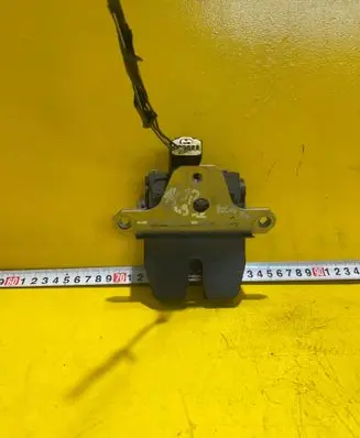 Tailgate/trunk/boot lock/catch/latch