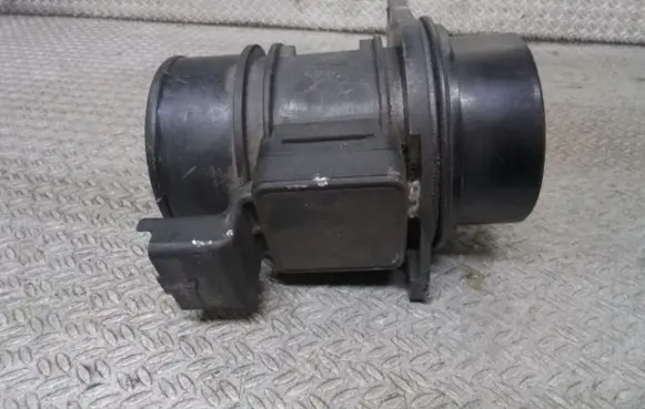 Renault Laguna II Mass air flow meter 7700314057 5WK9609