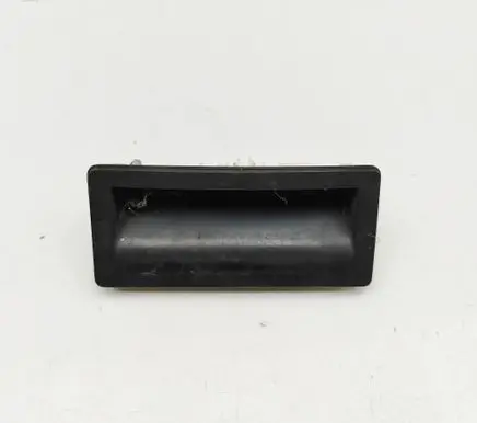 Volkswagen Jetta VI Tailgate/boot open switch button 5N0827566T