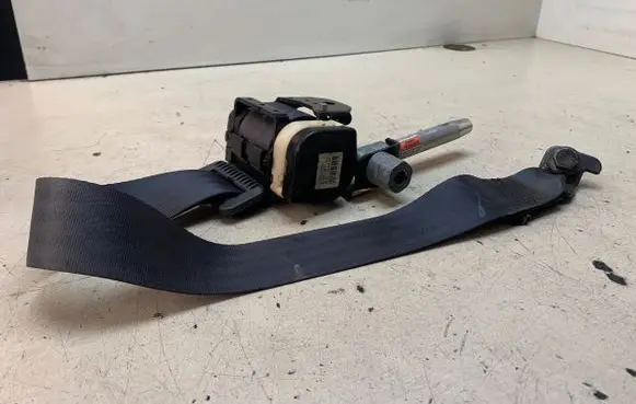Volvo S80 Middle seatbelt (rear) 570521400L A1801802A