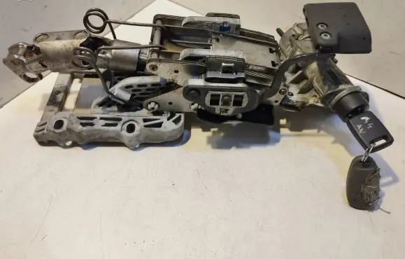 Steering wheel axle set