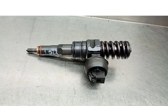 Seat Leon (1M) Fuel injector 038130073AL
