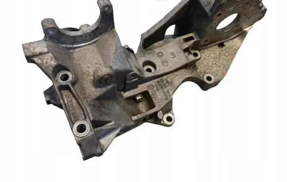 Audi A4 S4 B8 8K Generator/alternator bracket 03L903139H