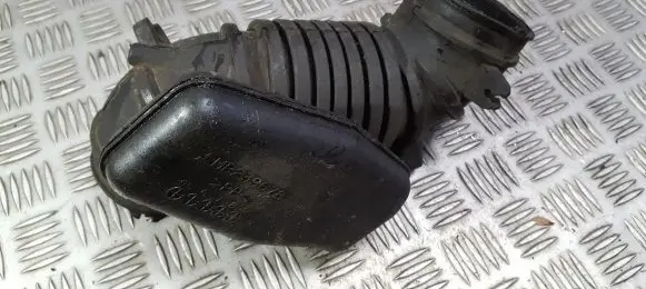 Mitsubishi Colt Air intake hose/pipe MR239678