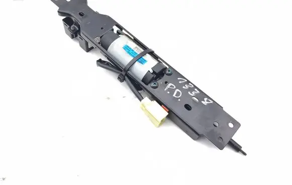 Hyundai Santa Fe Seat adjustment motor 88090TG540 936002B400