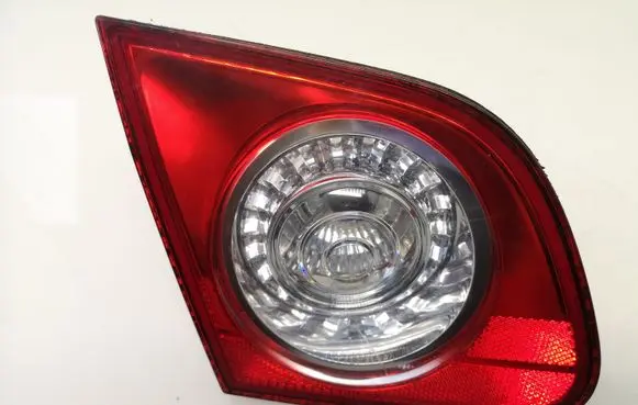 Volkswagen PASSAT B6 Tailgate rear/tail lights
