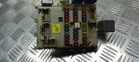 Nissan Almera N16 Fuse box cover 24350-5M300