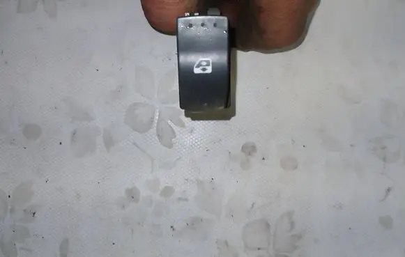 Renault Megane II Electric window control switch 2808202