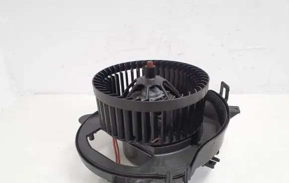 Audi TT TTS RS Mk3 8S Heater fan/blower 5Q2819021A