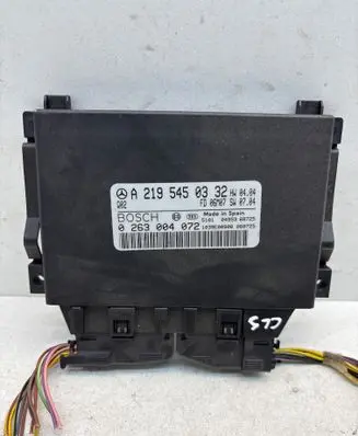 Mercedes-Benz CLS C219 Parking PDC control unit/module A2195450332 0263004072 1039E00908
