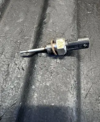 Volkswagen Touran III Intake air temperature sensor 03N906081A