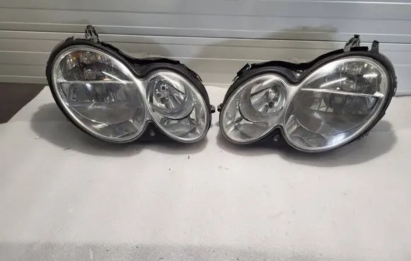Mercedes-Benz CLK A209 C209 Headlights/headlamps set 