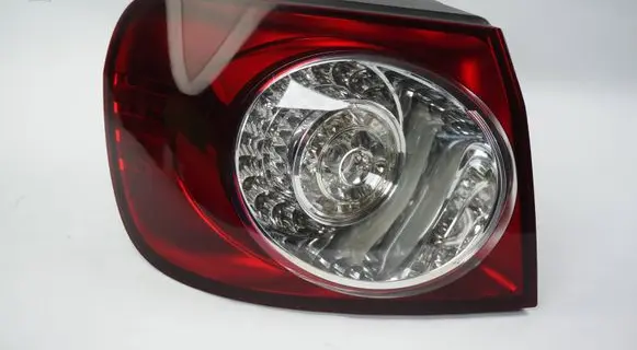Volkswagen Golf Plus Rear/tail lights 5M0945095N 89039238