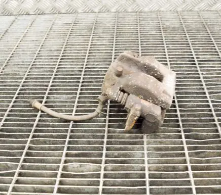 Toyota Verso-S Rear brake caliper