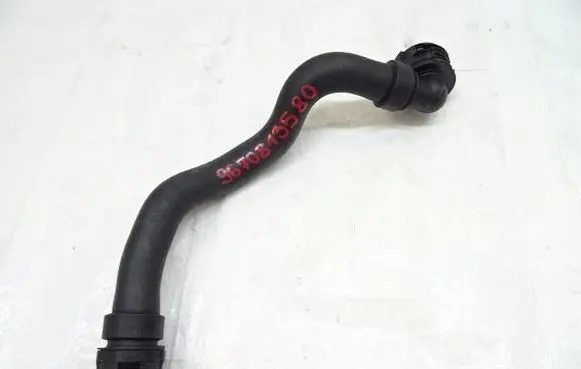 Peugeot 308 Engine coolant pipe/hose 9670813580