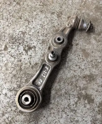 Mercedes-Benz E W213 Front control arm A20513