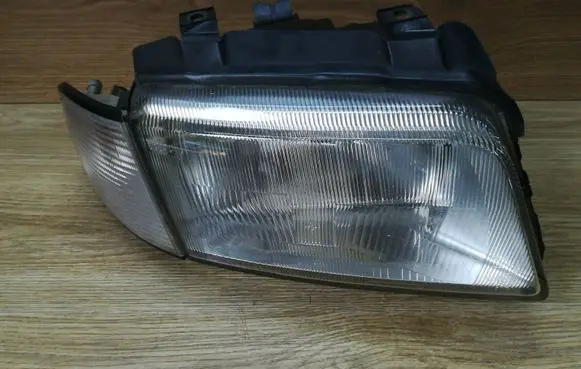 Audi A4 S4 B5 8D Headlight/headlamp