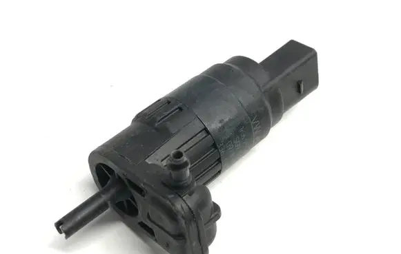Volkswagen Golf VI Windscreen/windshield washer pump 1K6955651 SG712V 336011708