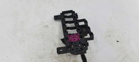 Audi A4 S4 B7 8E 8H Fuse module 8E0937503