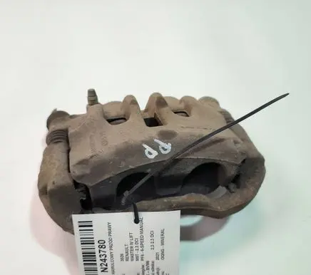 Renault Master IV Front brake caliper