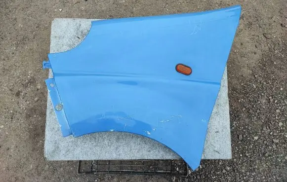 Renault Trafic II (X83) Fender