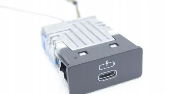 BMW X5 G05 USB socket connector 5A84164