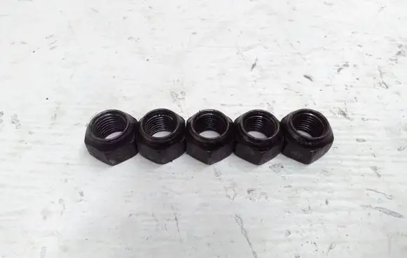 Nuts/bolts