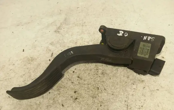 Hyundai Santa Fe Accelerator throttle pedal 3270526000 0281002446