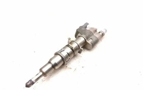 BMW 3 E90 E91 Fuel injector 7589048 758904809
