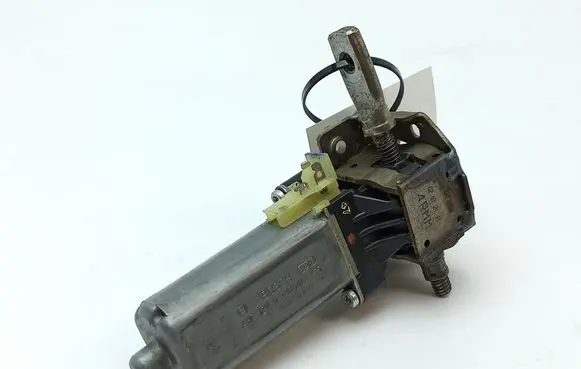 Mercedes-Benz S W221 Seat adjustment motor 0390203255