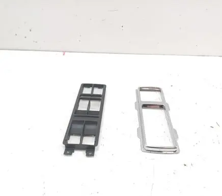 Bentley Flying Spur Front door window switch trim 3W0867273 4W0867261