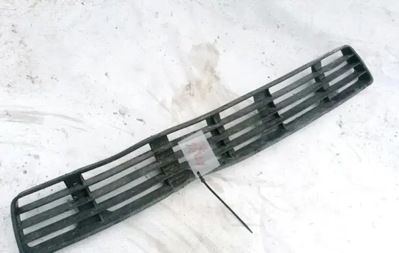 Audi A4 S4 B5 8D Front bumper lower grill 8D0807683