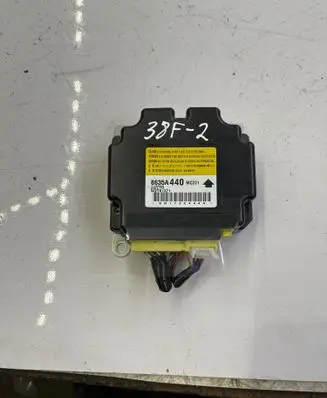 Mitsubishi L200 Airbag control unit/module 8635A440
