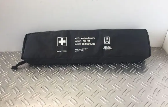 BMW 5 F10 F11 First aid kit 7276541