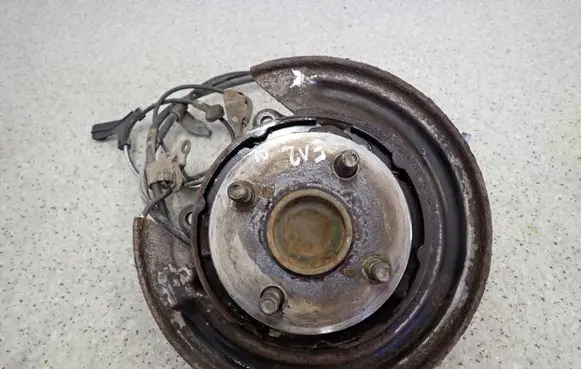 Toyota Corolla E120 E130 Front brake pad spring