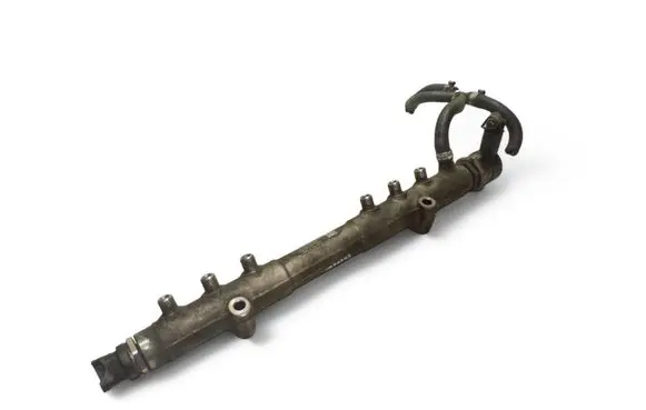 Volvo S60 Fuel main line pipe 30777554 0445215023 30777576