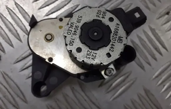 Mercedes-Benz A W168 A/C air flow flap actuator/motor A1688201442