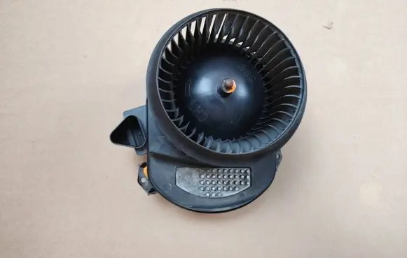 Mercedes-Benz CLA C117 X117 W117 Heater fan/blower A2469064200