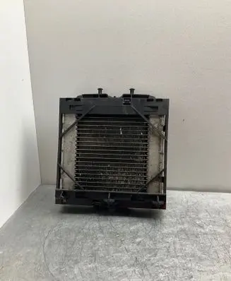BMW 5 F10 F11 Coolant radiator 7572542 7806190