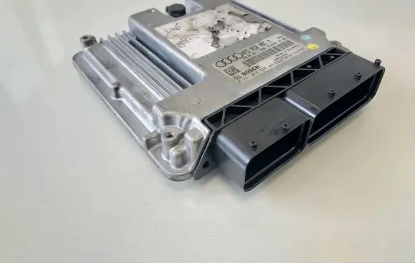 Audi A6 S6 C6 4F Engine control unit/module 4F5910401M 4F0907401C 0281014384