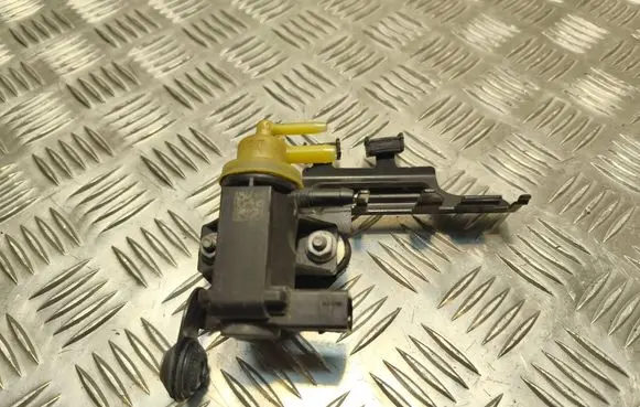 Volkswagen PASSAT B7 Turbo solenoid valve 1K0906627B