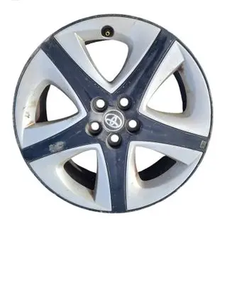 Toyota Yaris R17 alloy rim