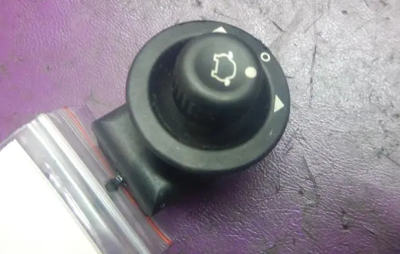 Ford Mondeo Mk III Wing mirror switch 93BG17B676BA
