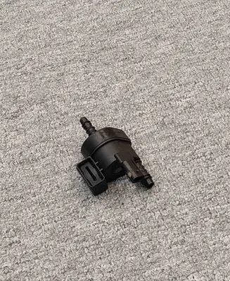 Audi A3 S3 8V Vacuum valve 06H906517T