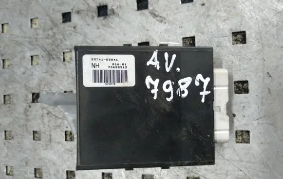 Toyota Avensis T220 Other control units/modules 8974105041 73658912