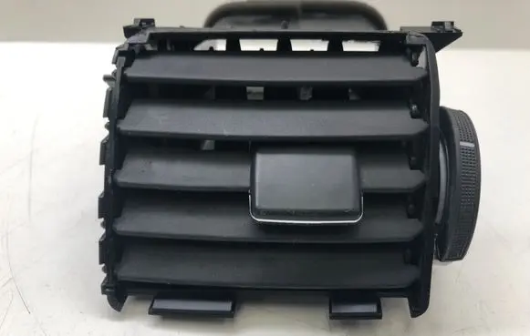 Toyota Auris 150 Dash center air vent grill 1556432090