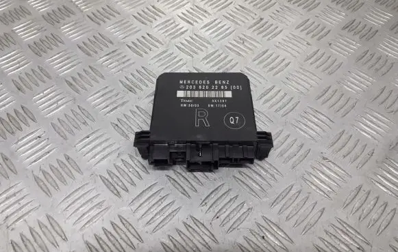 Mercedes-Benz C W203 Door control unit/module A2038202285