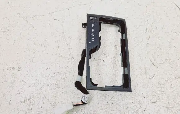 Hyundai Tucson TL Gear shifter surround trim plastic 2007210860 84654D3006 2007210282