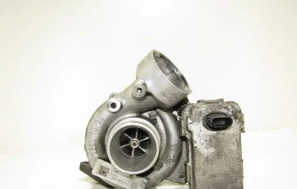 Mercedes-Benz E W212 Turbo A6510900086